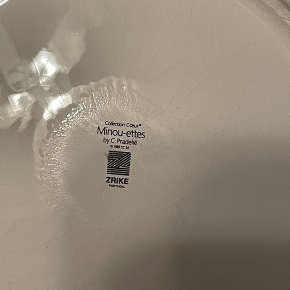 Cat Plate and Coffee Mug Zrike Minou-ettes by Pradalie Fine Porcelain - Picture 9 of 10